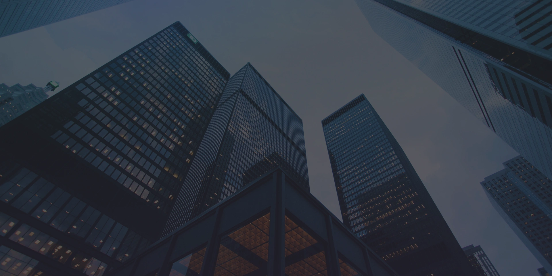 银行与金融服务